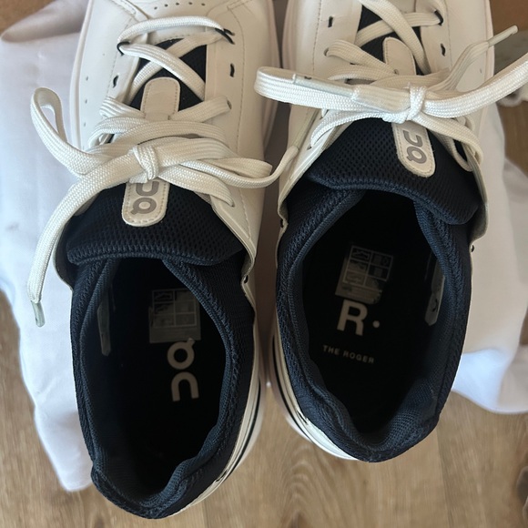 On Cloud THE ROGER Men’s 10.5M Shoes White Midnight Sneakers - Picture 7 of 9